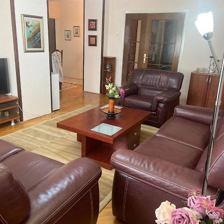 Family Apartment Ivanovic Üsküp Dış mekan fotoğraf