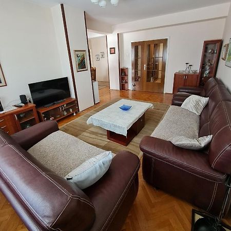 Family Apartment Ivanovic Üsküp Dış mekan fotoğraf